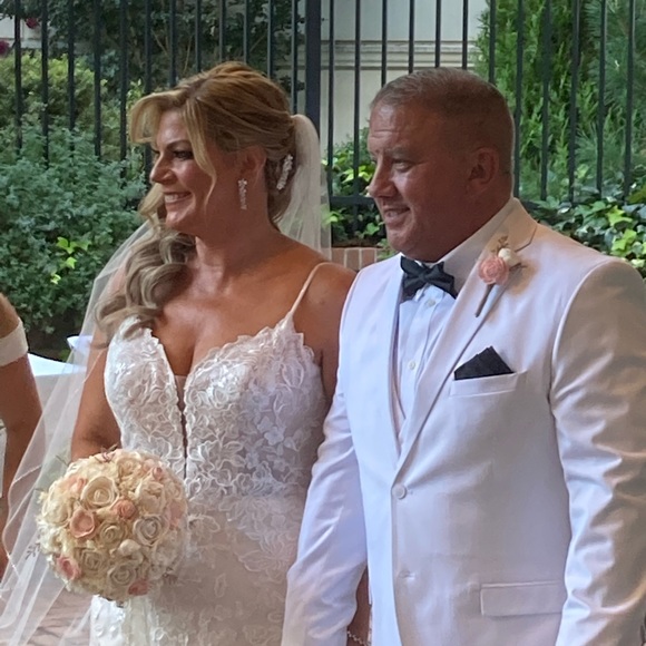 Meet your Posher, Stephanie ๐๐ - Picture 8 of 10